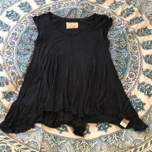 Anthropologie handkerchief hem tee